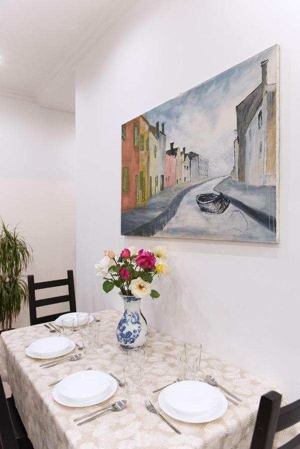 Circus Maximus N 1-at 400m Metro Apartment *